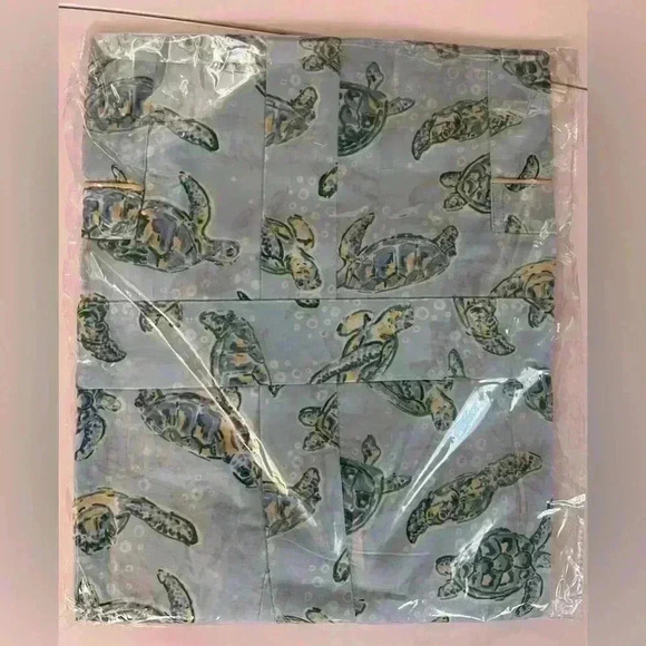 BNWT Mahogany Kimono Style Robe with Sea Turtles Size S - Picture 7 of 11